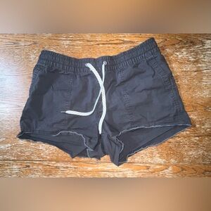 Vuori  Ripstop DuraTerra Organic Cotton Outdoor Shorts Gray Size small Womans